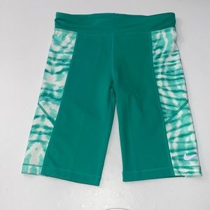 Nike Girl’s Green Tie-Dye Athletic Sporty Dri Fit Bike Shorts Size L NWT